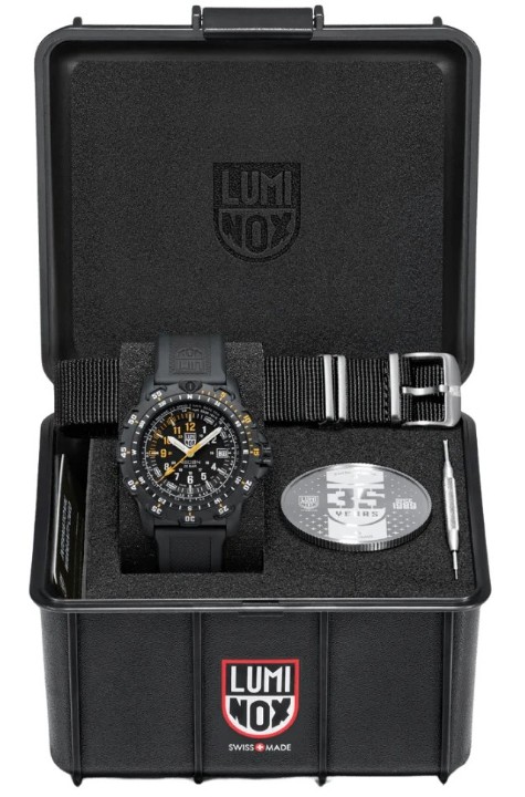 Obrazek Luminox RECON Point Man 8820 Series Heritage