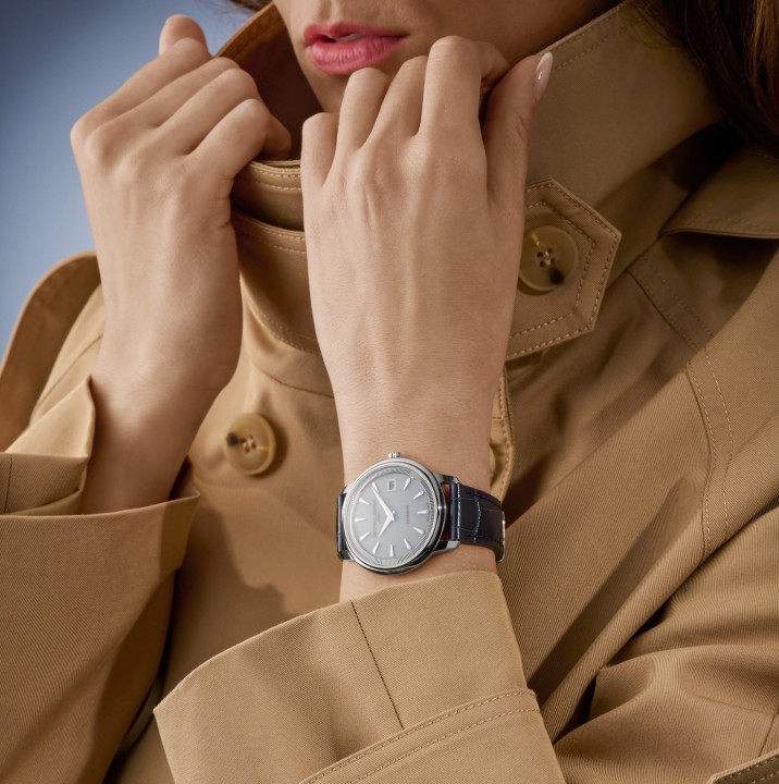 Obrazek FREDERIQUE CONSTANT Classics Moneta Solarmetre