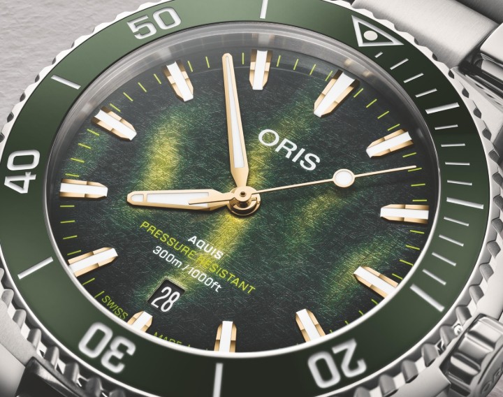 Obrazek Oris Aquis Date Kelp Forest Limited Edition