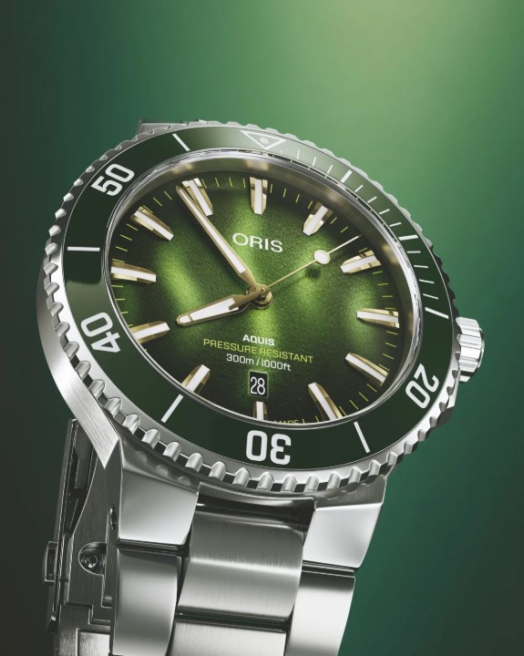 Obrazek Oris Aquis Date Kelp Forest Limited Edition