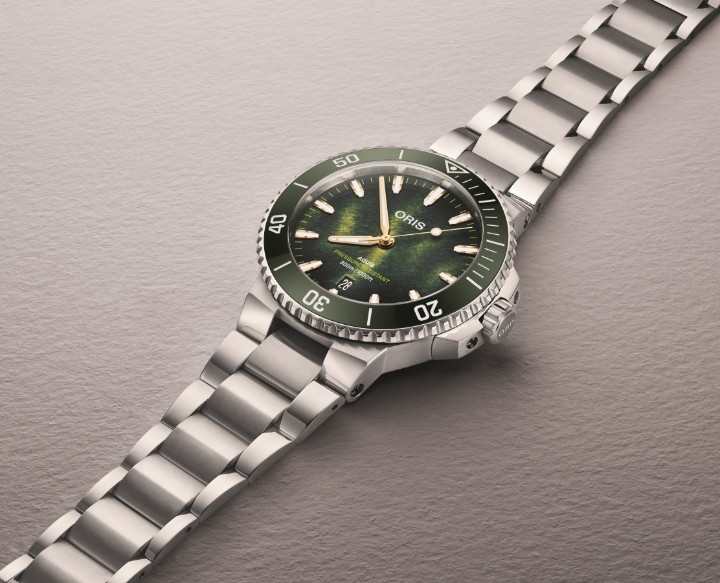 Obrazek Oris Aquis Date Kelp Forest Limited Edition