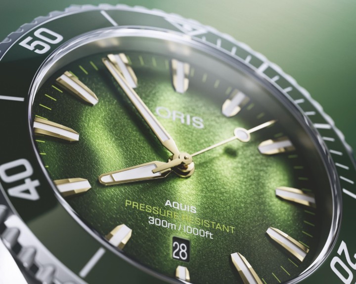 Obrazek Oris Aquis Date Kelp Forest Limited Edition