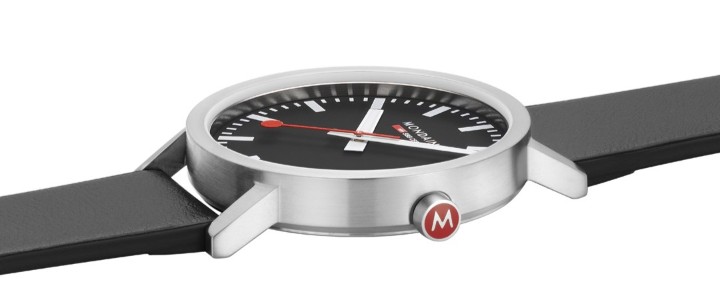 Mondaine Classic