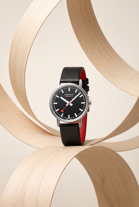 Mondaine Classic