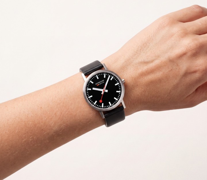 Mondaine Classic