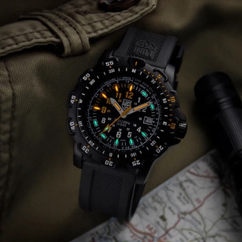 Luminox